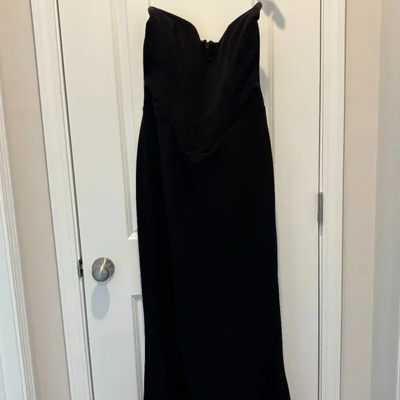 House of CB | Elegant Black Strapless Gown – Formal | Size Large - Picture 2 of 2